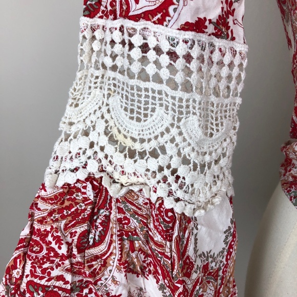 KENDALL & KYLIE Bell Sleeve Crop Top Boho Paisley Red Cream XS - Picture 5 of 8
